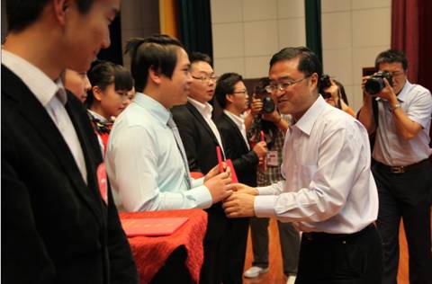 http://news.gzhnc.edu.cn/_mediafile/news/2013/05/14/1mmzfq0uli.jpg